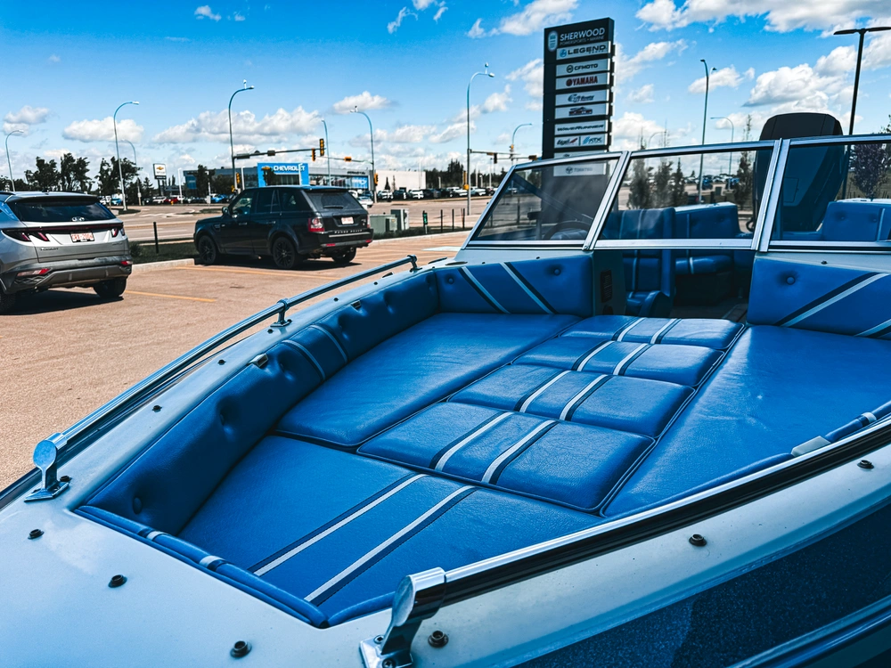 1999 K & C Cobra 2 18' Ski Boat alt