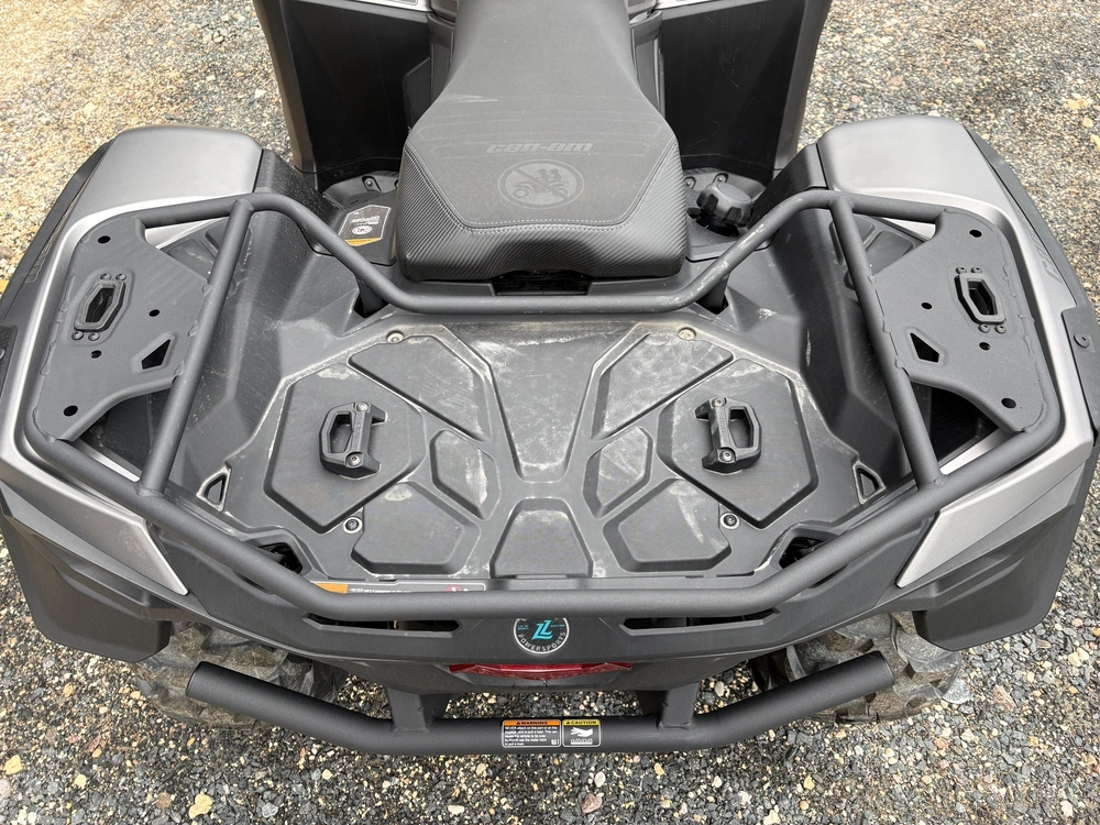 2025 Can-am Outlander 700 Xt - Platinum Satin alt