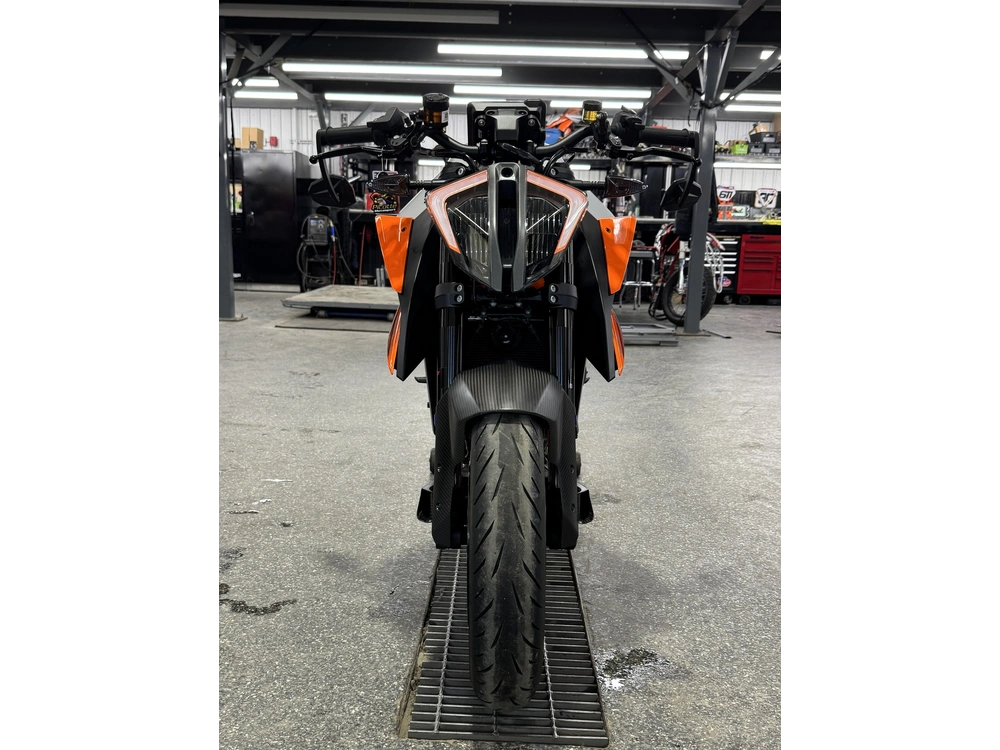 Ktm 1290 Superduke Evo R 2023 alt