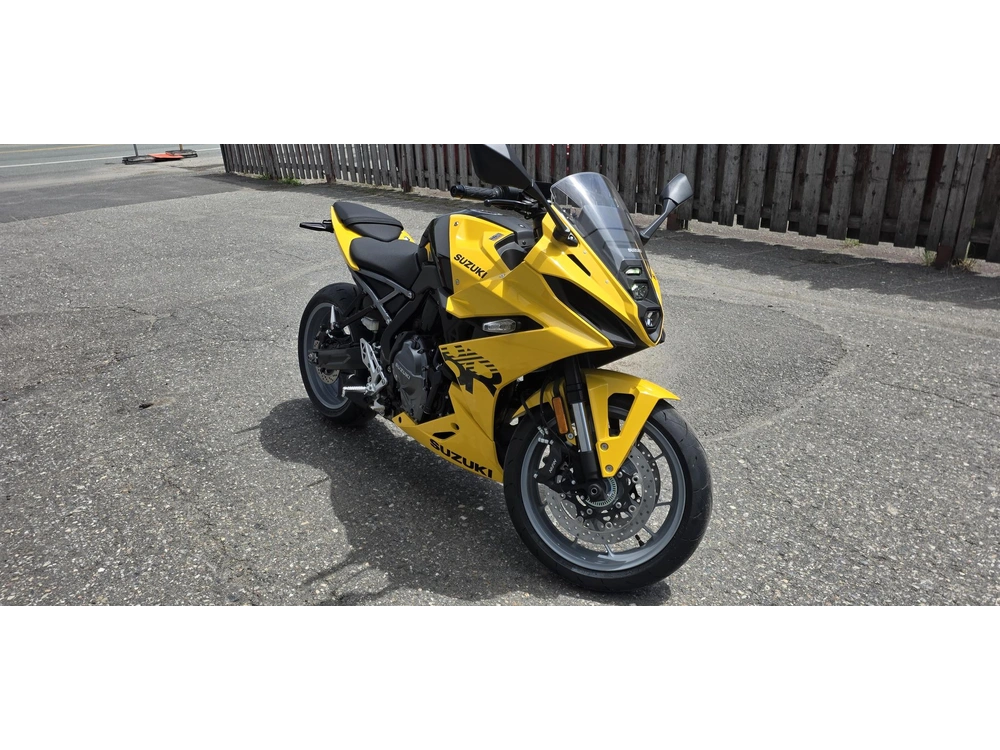 Suzuki Gsx-8r 2025 alt