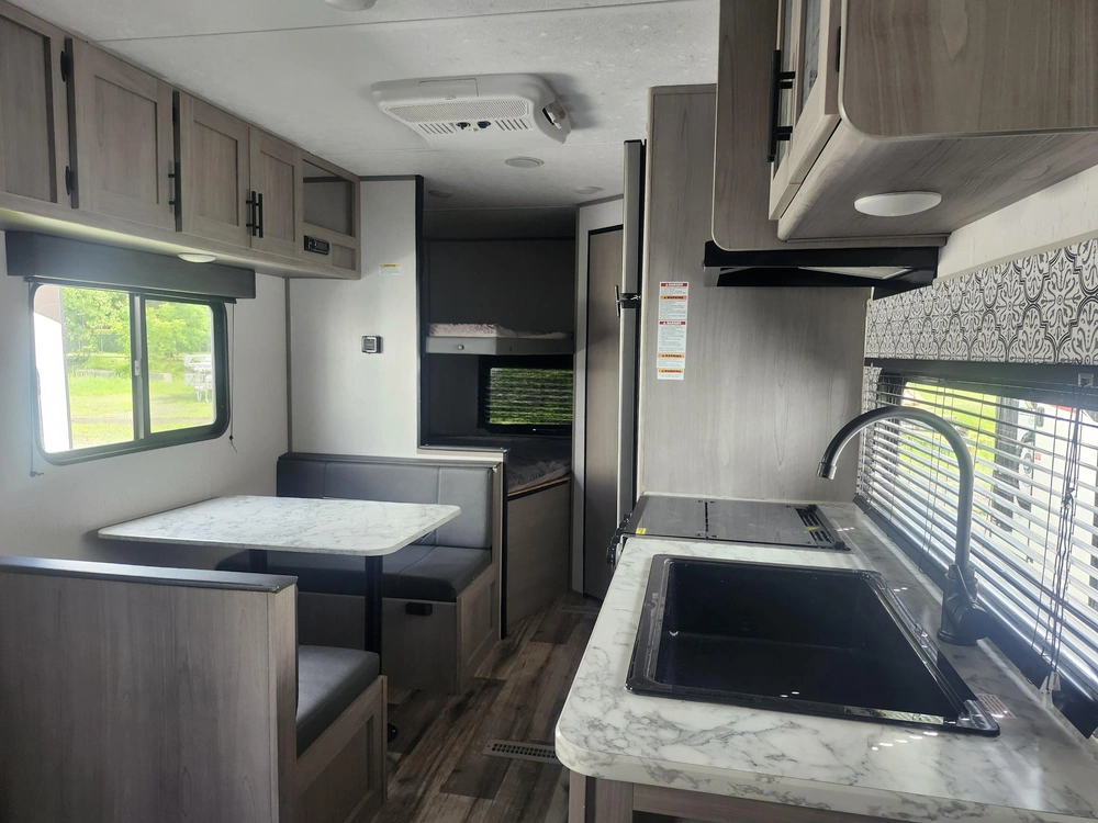Keystone Rv Coleman 214 Bh 2022 alt