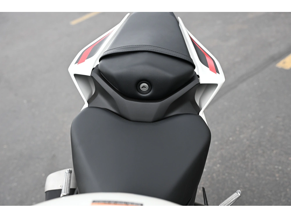 2026 Yamaha Yzf-r3 Abs 70th Anniversary Edition alt
