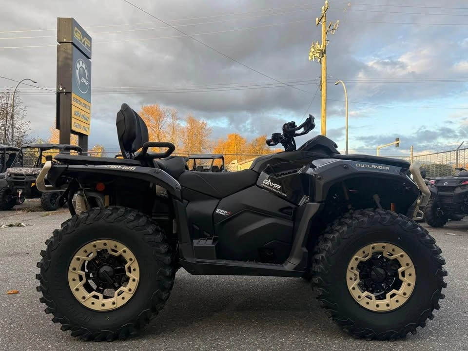 2026 Can-am Outlander Max Backcountry alt