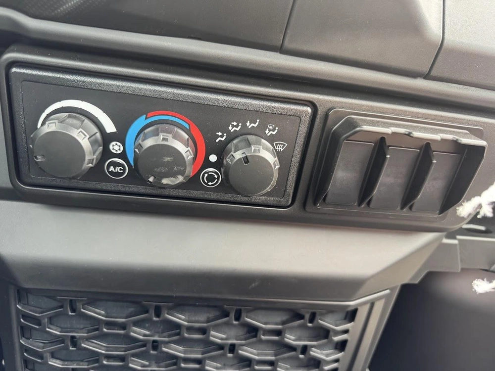 Can-am Defender Xt Cab Hd11 2026 alt