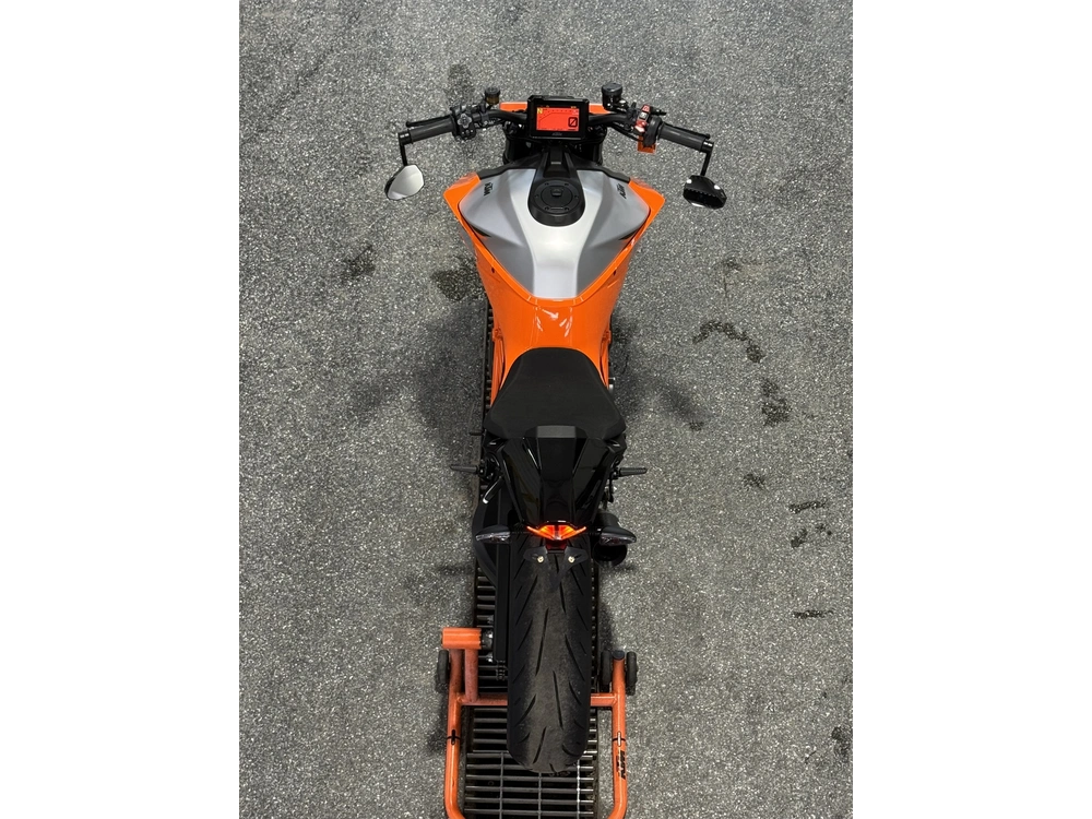 Ktm 1290 Superduke Evo R 2023 alt