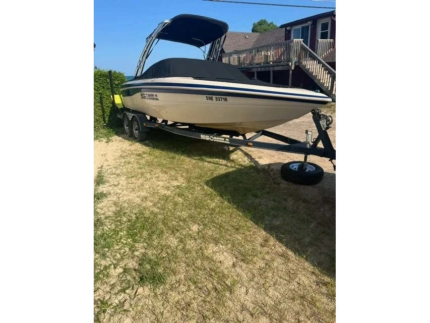 2001 Moomba Kamberra alt