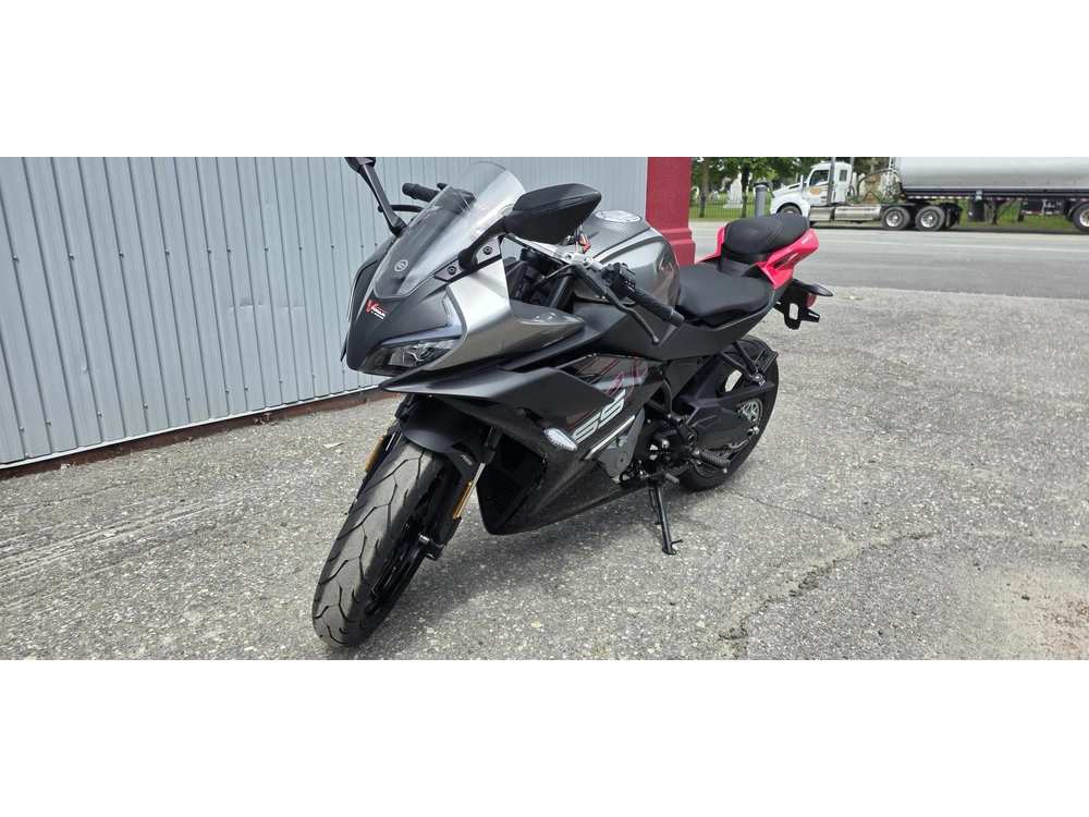 Cfmoto 300ss 2024 alt