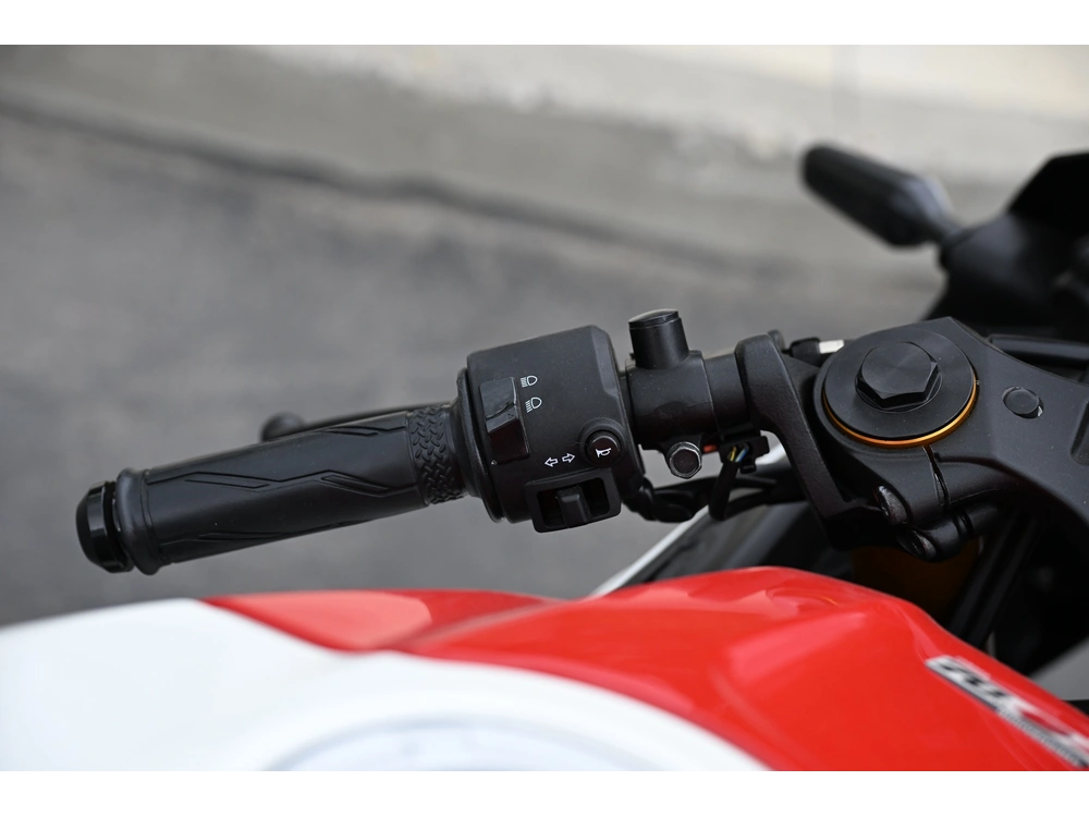 2026 Yamaha Yzf-r3 Abs 70th Anniversary Edition alt