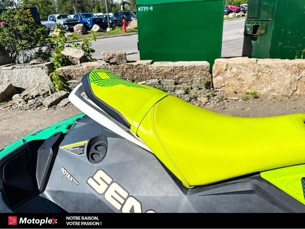 Sea-doo Spark Trixx 2up 2019 alt
