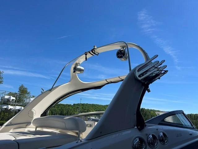 2009 Larson Lxi 238 alt