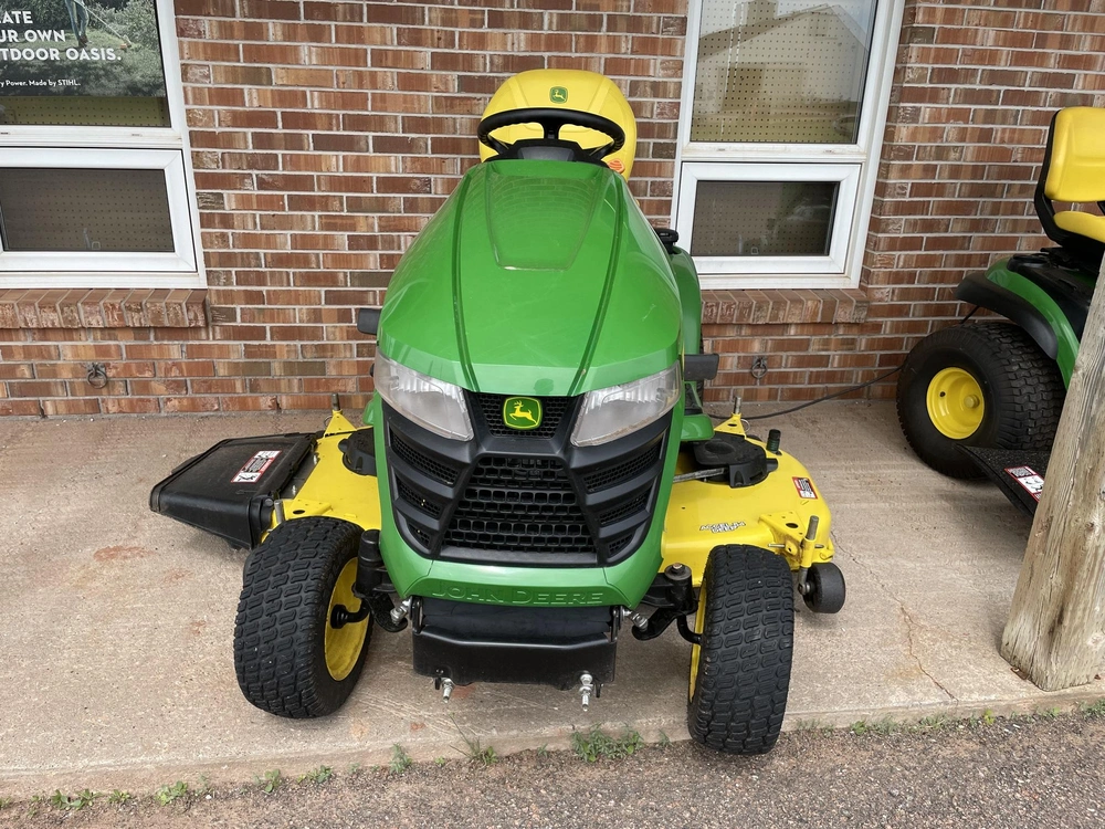 2022 John Deere X380 alt