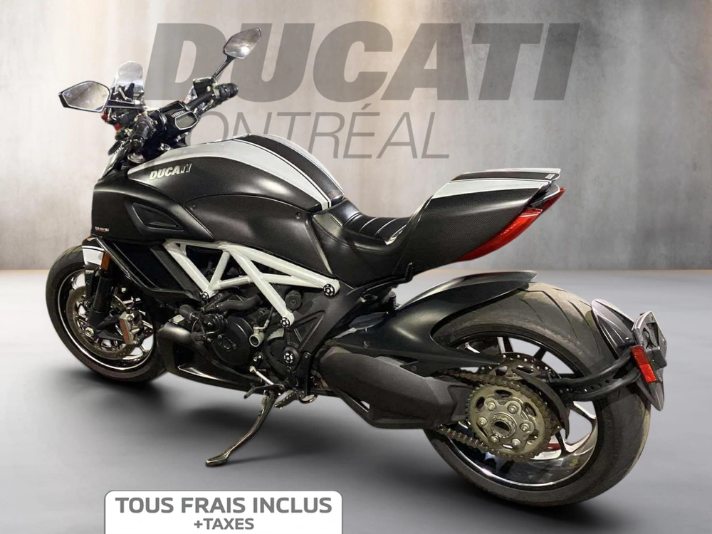 2015 Ducati Diavel Carbon alt