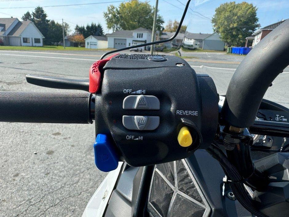 Polaris 550 Voyageur 155 E/s 2025 alt