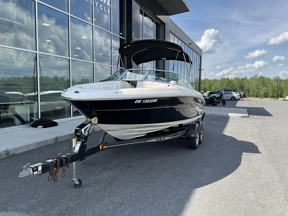 2005 Sea Ray 200 Select alt