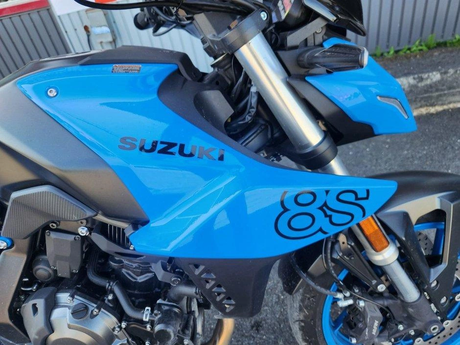 Suzuki Gsx-8s 2023 alt