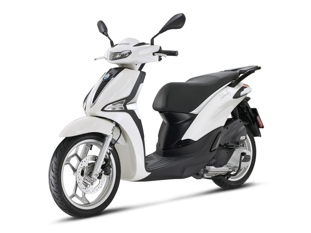 2025 Piaggio Liberty 150 alt