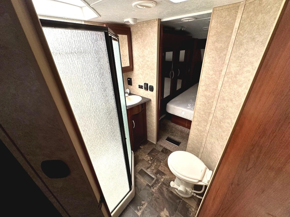 Prime Time Crusader 260rld 2014 alt