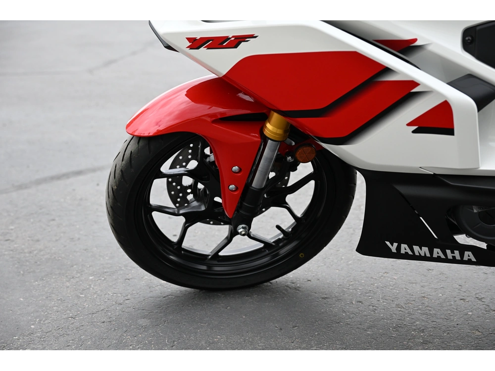 2026 Yamaha Yzf-r3 Abs 70th Anniversary Edition alt