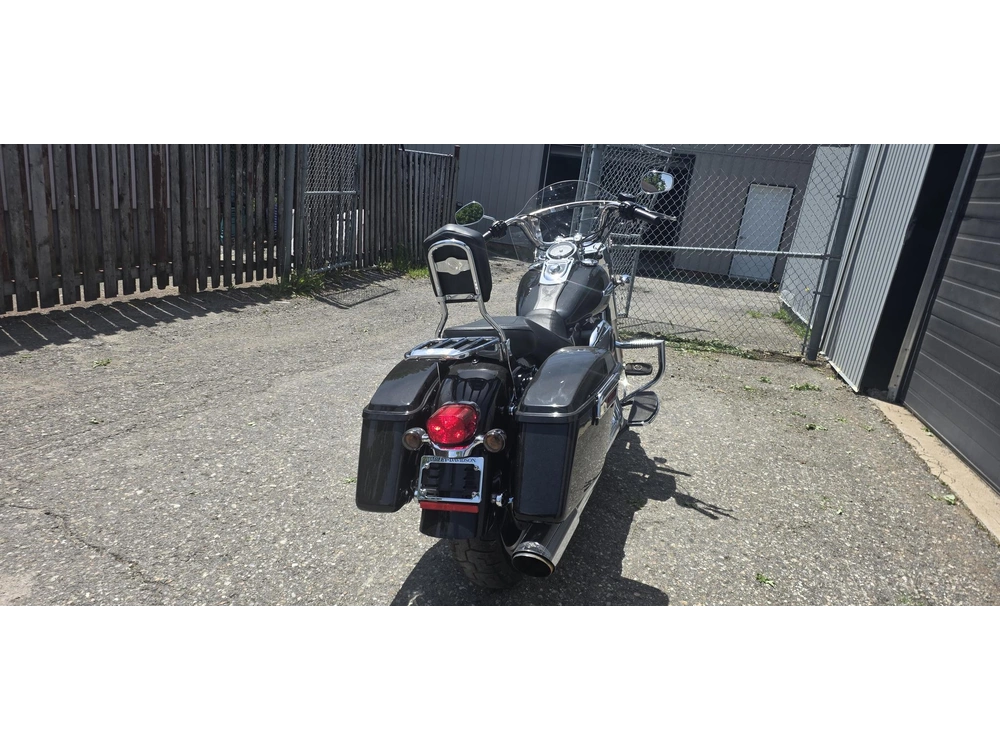 Harley-davidson Dyna Switchback 2015 alt