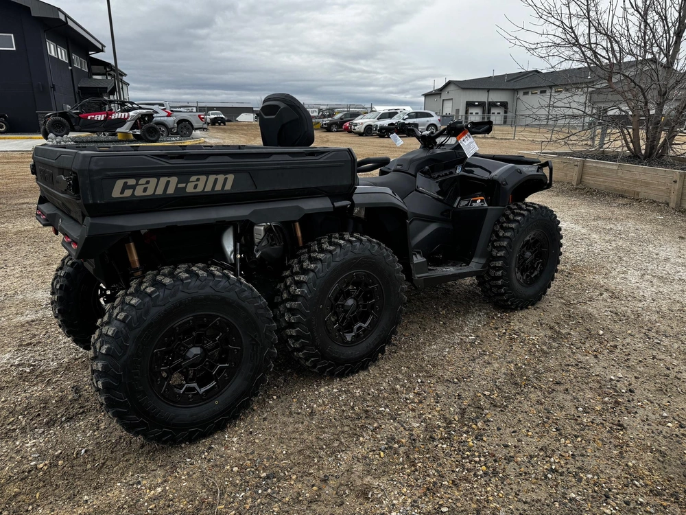 2026 Can-am Outlander Max 6x6 1000 alt