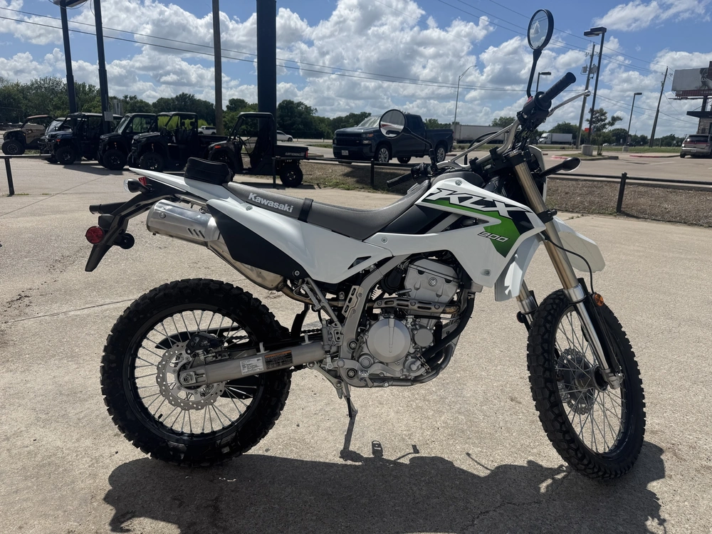 2026 Kawasaki Klx300 alt