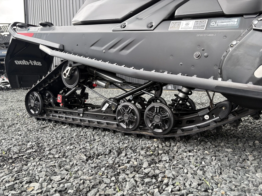 2026 Ski-doo Renegade X 900 Ace Turbo R Ripsaw 1.25" E.s. alt
