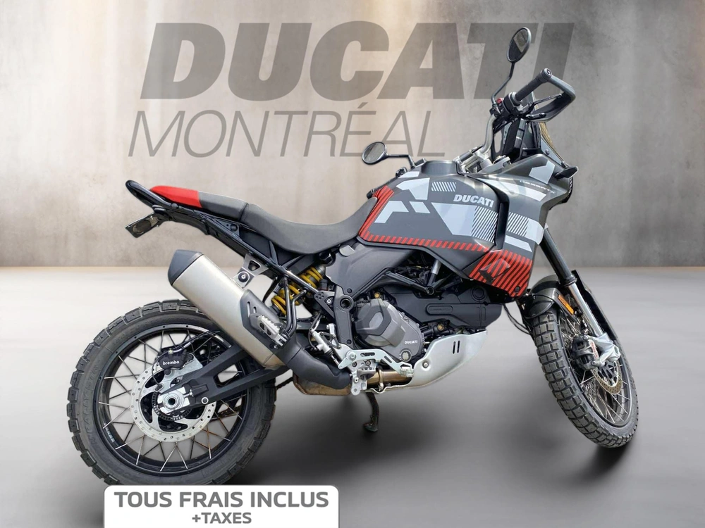 2024 Ducati Desertx alt