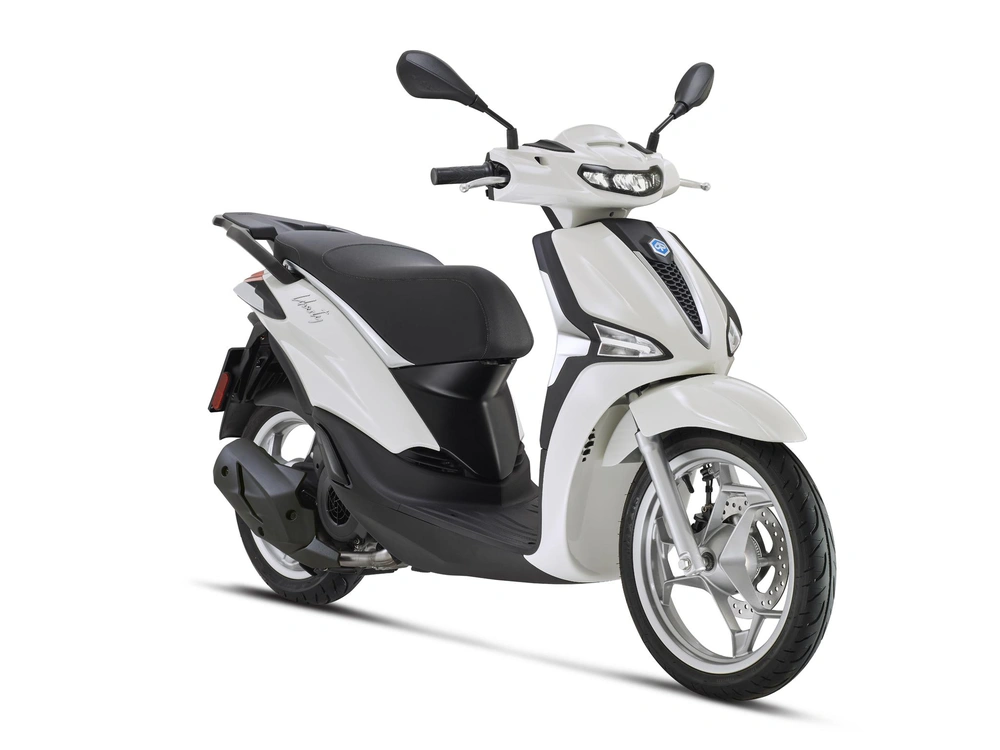 2025 Piaggio Liberty 150 alt