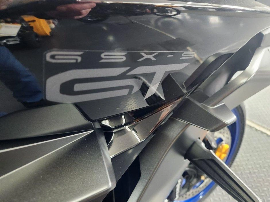 2026 Suzuki Gsx-s1000gt+ Jeu De Valises Latérales Rigides alt