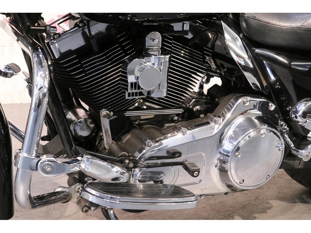2010 Harley-davidson Street Glide Flhx alt