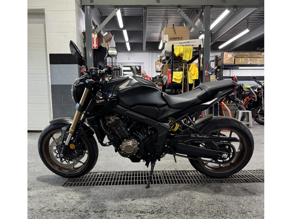2021 Honda Cb650r alt