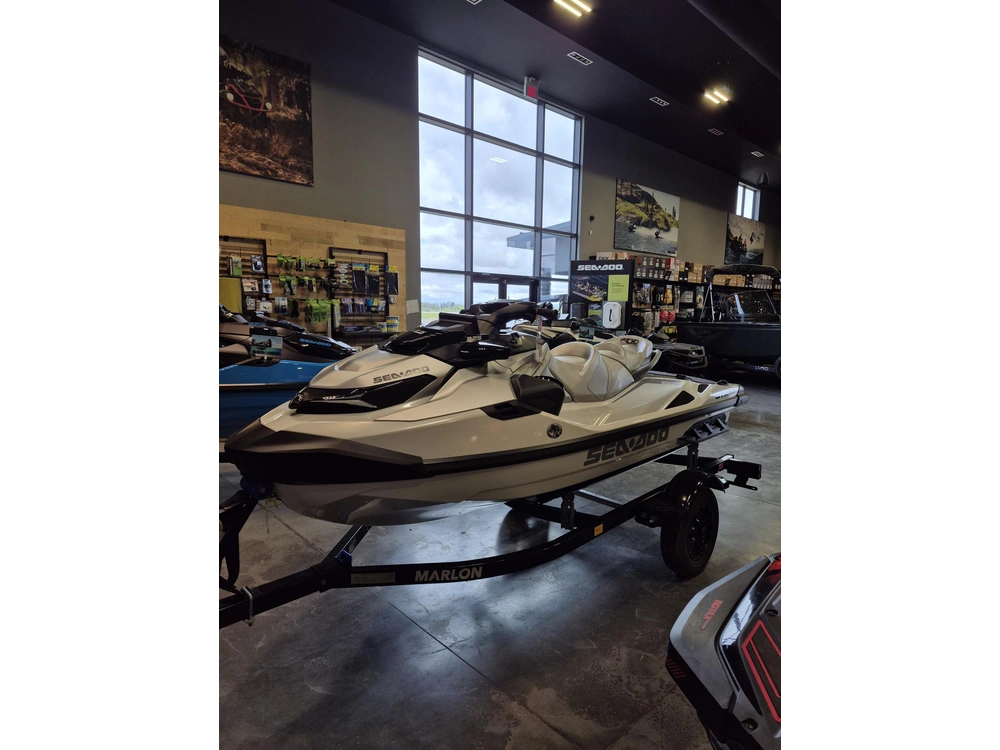 2026 Sea-doo Gtx Limited 325 (sound System) White Pearl (premium Color) alt