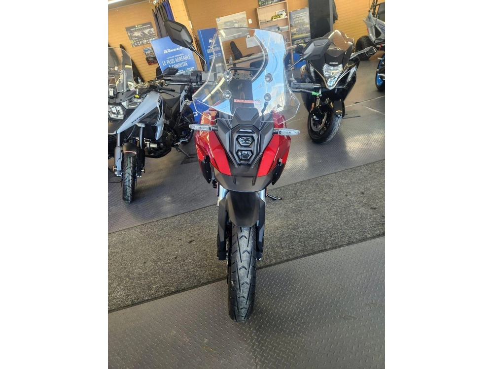 2025 Suzuki V-strom 800 alt