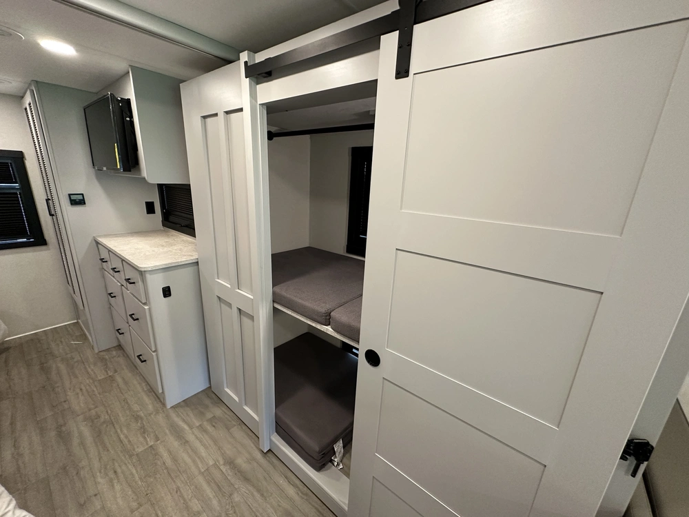 Coachmen Pursuit 31es 2024 alt