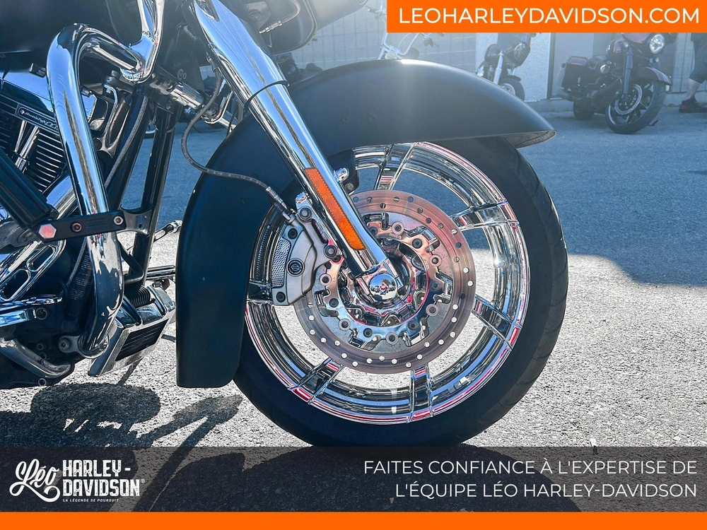 2011 Harley-davidson Fltruse Cvo Road Glide Ultra alt