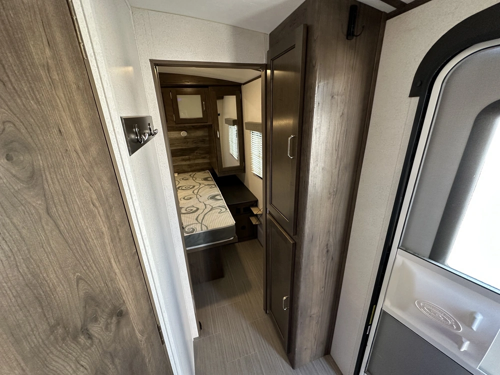 2020 Keystone Rv Passport Ultra-lite Gt Series 2521rl alt