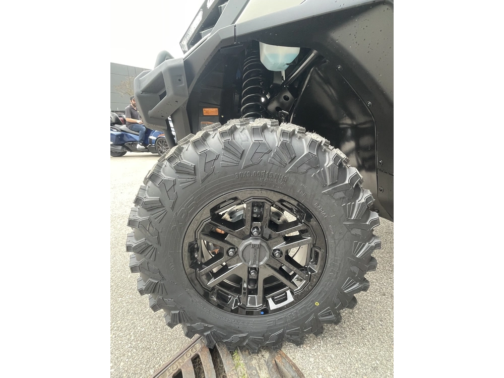 2026 Can-am Defender Max Limited Cab Hd11 alt