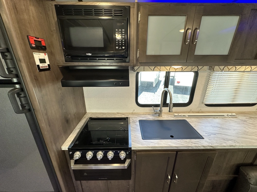 2020 Keystone Rv Passport Ultra-lite Gt Series 2521rl alt