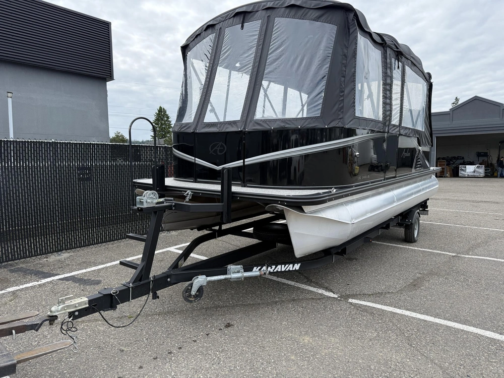 2022 Other Avalon Lsz Quad Lounge 24ft alt