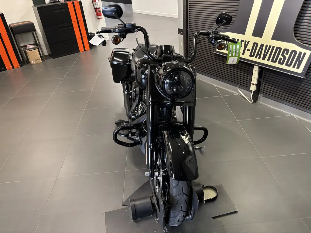 Harley-Davidson FLHRXS Road King SpecialFLHRXS 2025