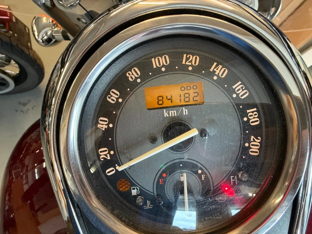 2003 Kawasaki Vulcan 1500 Nomad alt