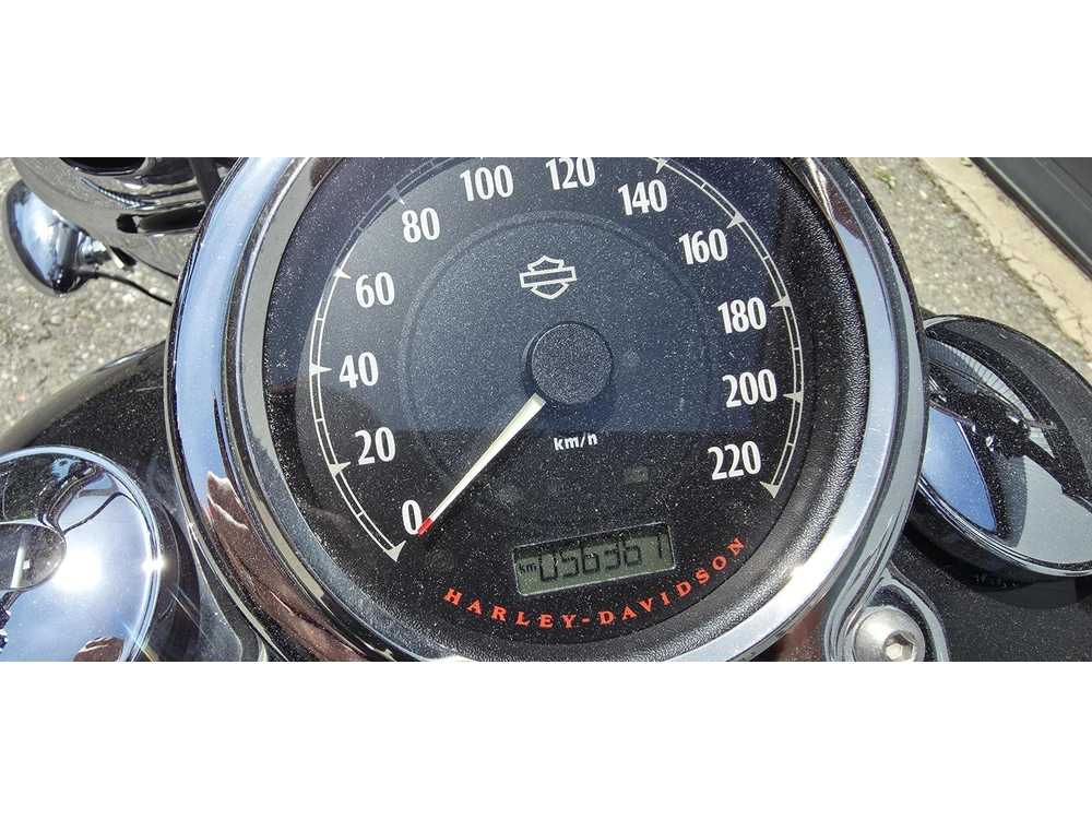 Harley-davidson Dyna Switchback 2015 alt