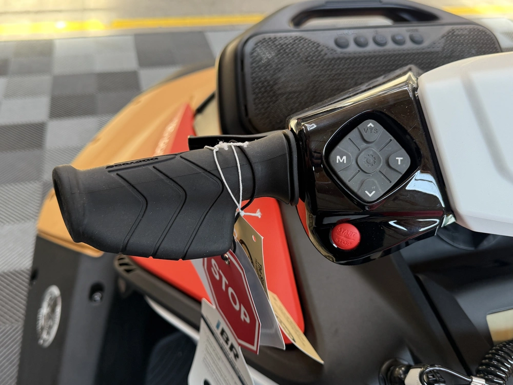 2026 Sea-doo Spark™ For 3 Rotax® 900 Ace™ - 90 Conv With Ibr And Audio alt