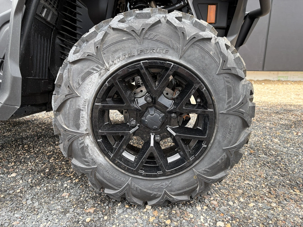2025 Can-am Outlander 700 Xt - Platinum Satin alt