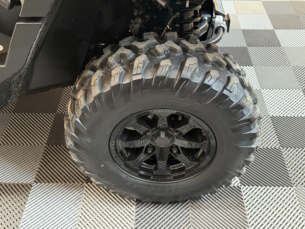 2026 Can-am Defender Xt Cab Hd11 W/10.25 Infotainment alt