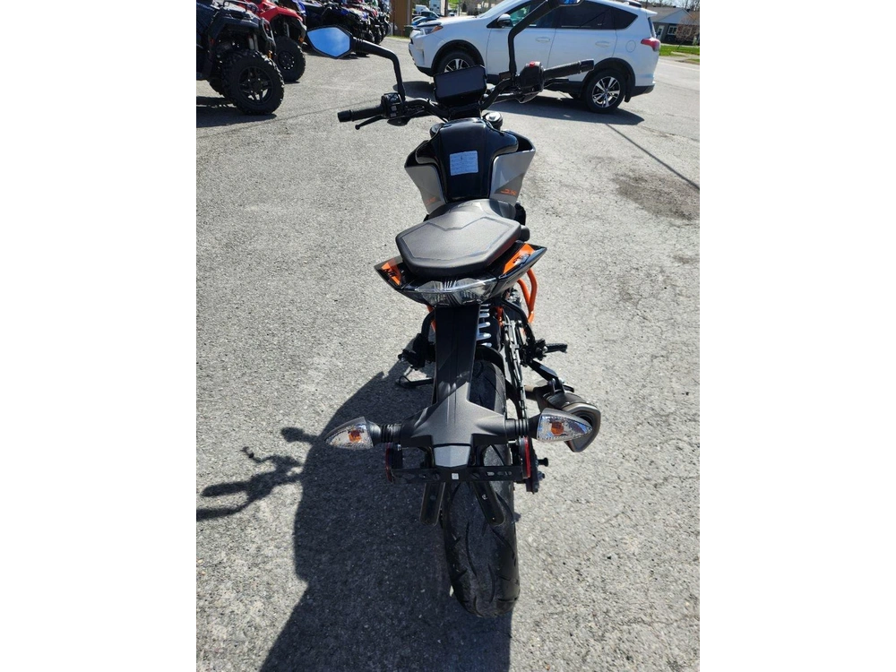 Ktm Duke 390 2022 alt
