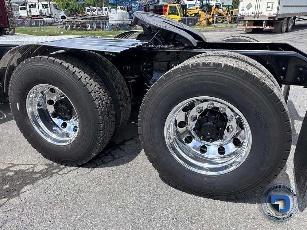 Kenworth T880 2023 alt