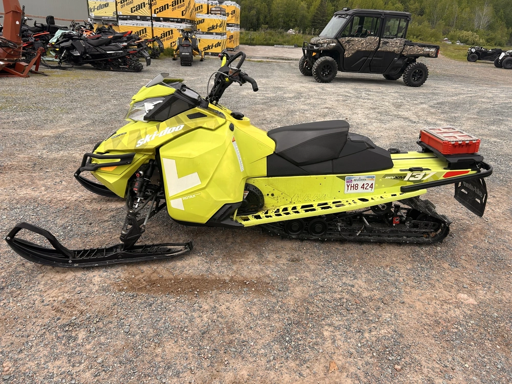 2015 Brp Freeride™ 137 800r E-tec, Powdermax 1.75", E.s. (ca) alt