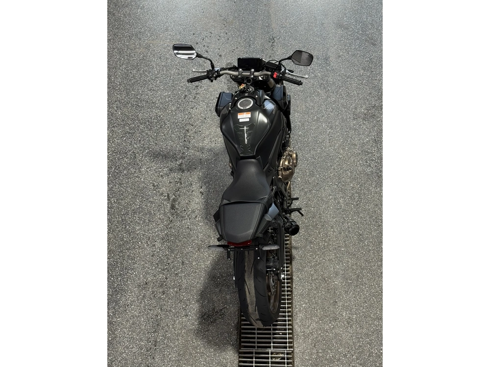 2021 Honda Cb650r alt