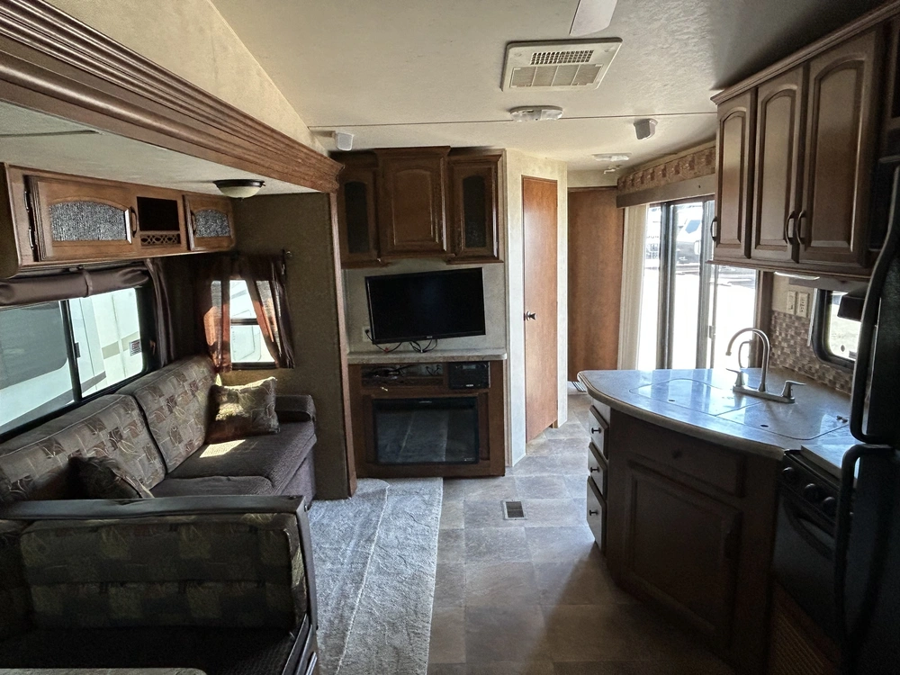 2014 Wildwood 402qbq alt